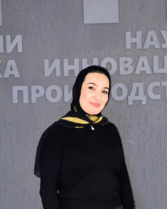 Студентку 3 курса гр. ЗК-7 Шамсутдинову Дилфузу Михритдиновну с успешной сдачей сессии за 5 и 6 семестры.